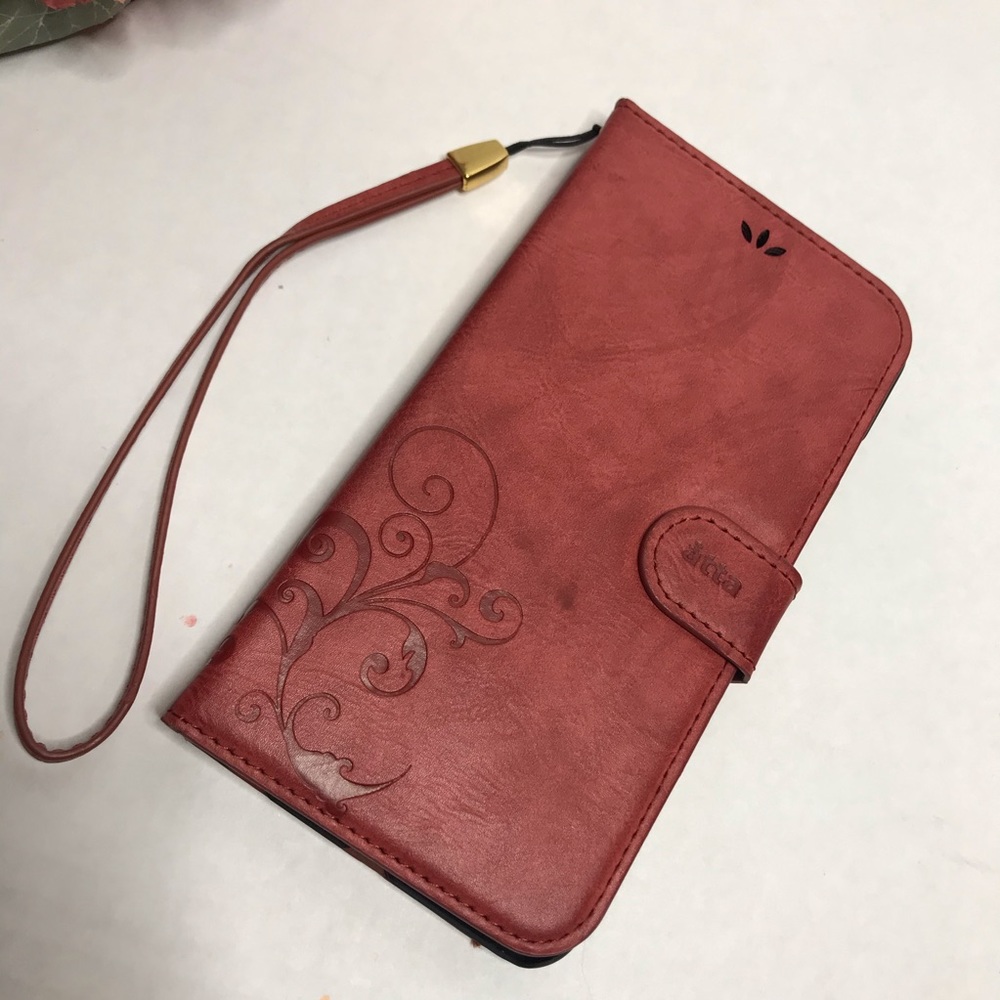 🦋🦋🦋IPHONE 6plus case ♥️ - Picture 2 of 4